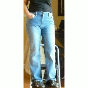 BCBG Paris Jeans stretch faded denim Med rise  boot cut   sz 12 EUC